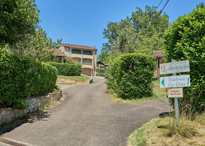 T2 Cosy, Jardinet, Animaux Admis, Parking Et Wifi - Fr-1-841-35 *